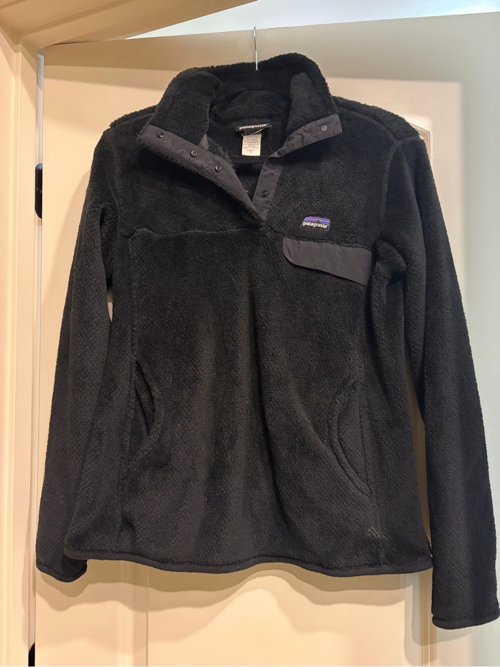 Patagonia Women's Black Teddy Fleece Snap-Placket Jacket